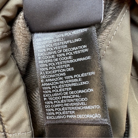 North Face reversible vest - Picture 6 of 12